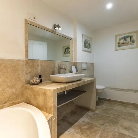 Grande A Porto-vecchio Avec Piscine, Jacuzzi, Sauna & Fitness - Vue Mer וילה