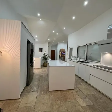 Grande A Porto-vecchio Avec Piscine, Jacuzzi, Sauna & Fitness - Vue Mer וילה *